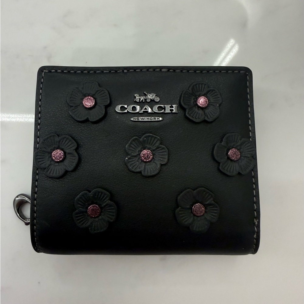 $198 Retail Coach Black Leather Wallet with Pink Glitter & Gun Metal Hardware